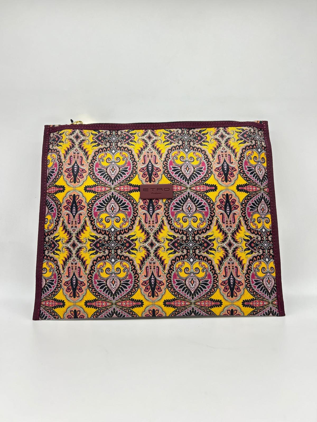 ETRO – “Trousse Quadrata"