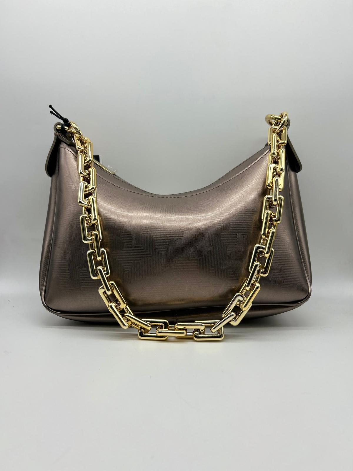 Pelletteria donna The Bridge, Accessori in pelle donna, Prodotti in pelle donna, Pelletteria di lusso donna, Pelle donna eleganza, Pelle donna alta qualità, Accessori donna in pelle, Borse pelle donna, Portafogli pelle donna, Zaini pelle donna, Portachiavi in pelle donna, Porta carte di credito donna, Borse tracolla pelle donna, Valigie pelle donna, Pelletteria donna elegante, Pelletteria donna casual, Borse pelle donna da lavoro, Borse pelle donna da viaggio, Pelletteria donna per occasioni speciali, Acces