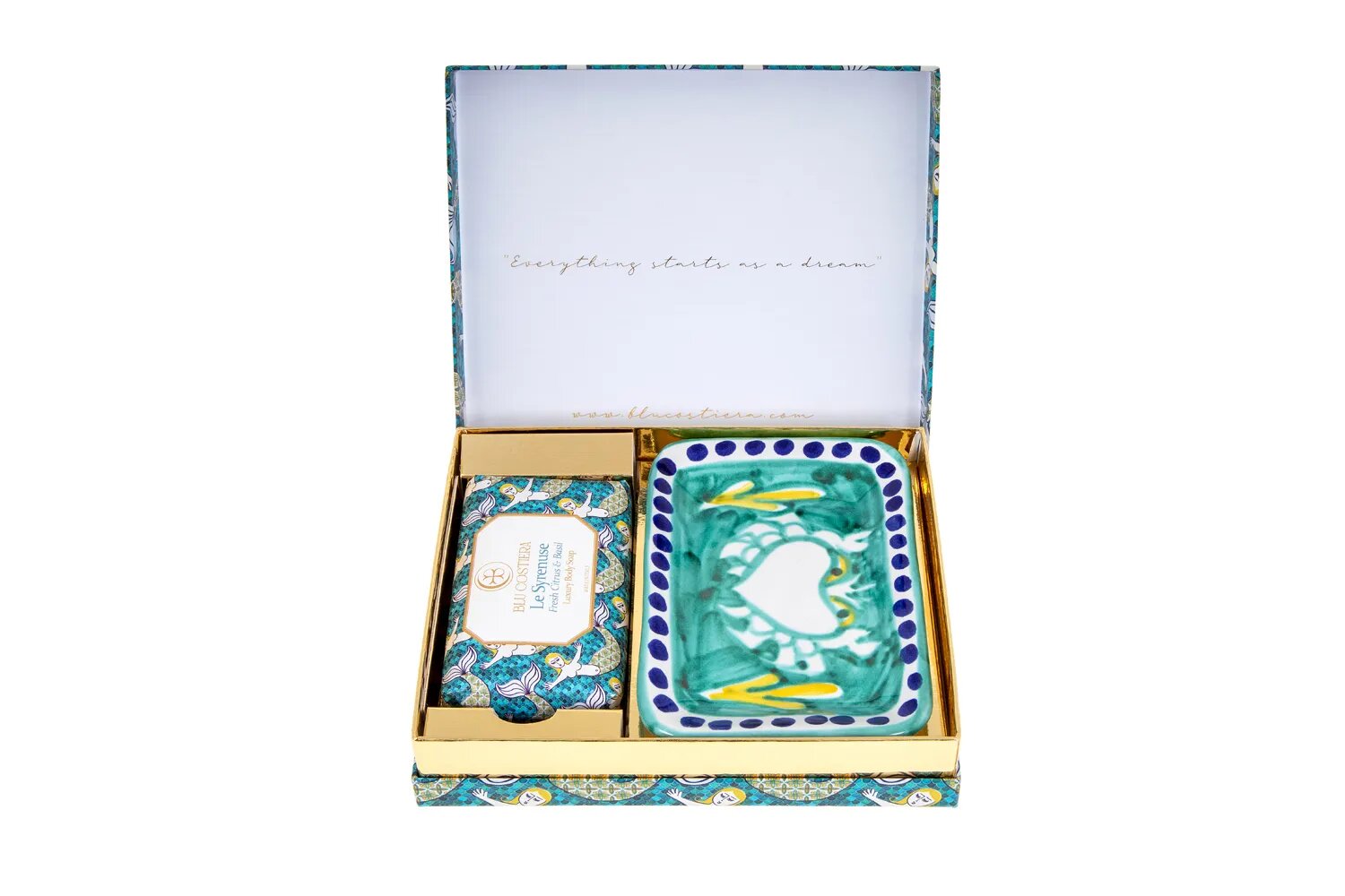 blu costiera, box le syreneuse, box le sirene, Set di saponi artigianali, Set di saponi naturali, Set di saponi profumati, Set di saponi biologici, Confezione regalo saponi, Set di saponi per il corpo, Set di saponi per le mani, Kit saponi esfolianti, Set di saponi idratanti, Set di saponi regalo, Set di saponi per Natale, Set di saponi per San Valentino, Set di saponi per la festa della mamma, Set di saponi per ospiti, Set di saponi ecologici, Set di saponi vegani, Set di saponi fatti a mano