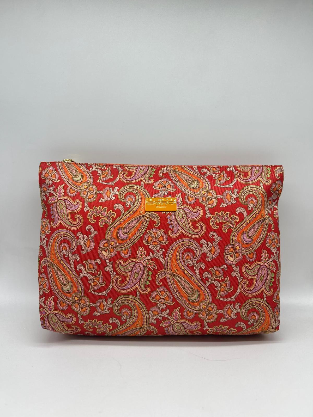 Beauty case, Beauty case donna,  Beauty case viaggio, Beauty case make-up, Beauty case in pelle,  Beauty case trucco, Beauty case tendenze 2025,  Beauty case porta trucco, Beauty case da viaggio per uomini, Beauty case con divisori, Beauty case elegante