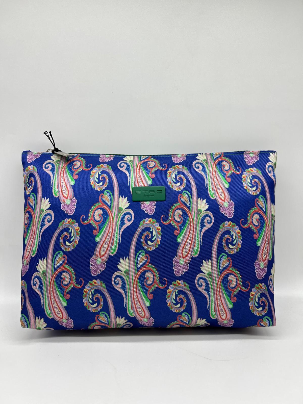 Beauty case, Beauty case donna, Beauty case viaggio, Beauty case make-up, Beauty case in pelle, Beauty case trucco, Beauty case tendenze 2025, Beauty case porta trucco, Beauty case da viaggio per uomini, Beauty case con divisori, Beauty case elegante