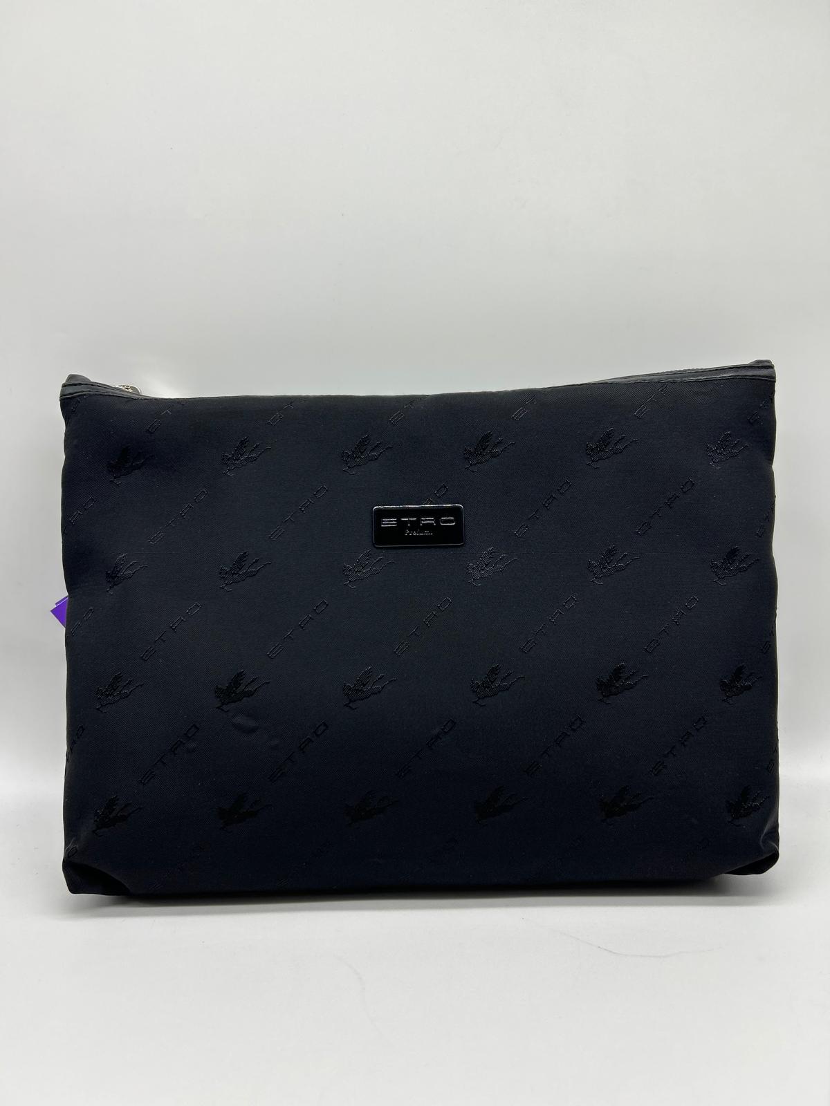 Beauty case, Beauty case donna, Beauty case viaggio, Beauty case make-up, Beauty case in pelle, Beauty case trucco, Beauty case tendenze 2025, Beauty case porta trucco, Beauty case da viaggio per uomini, Beauty case con divisori, Beauty case elegante