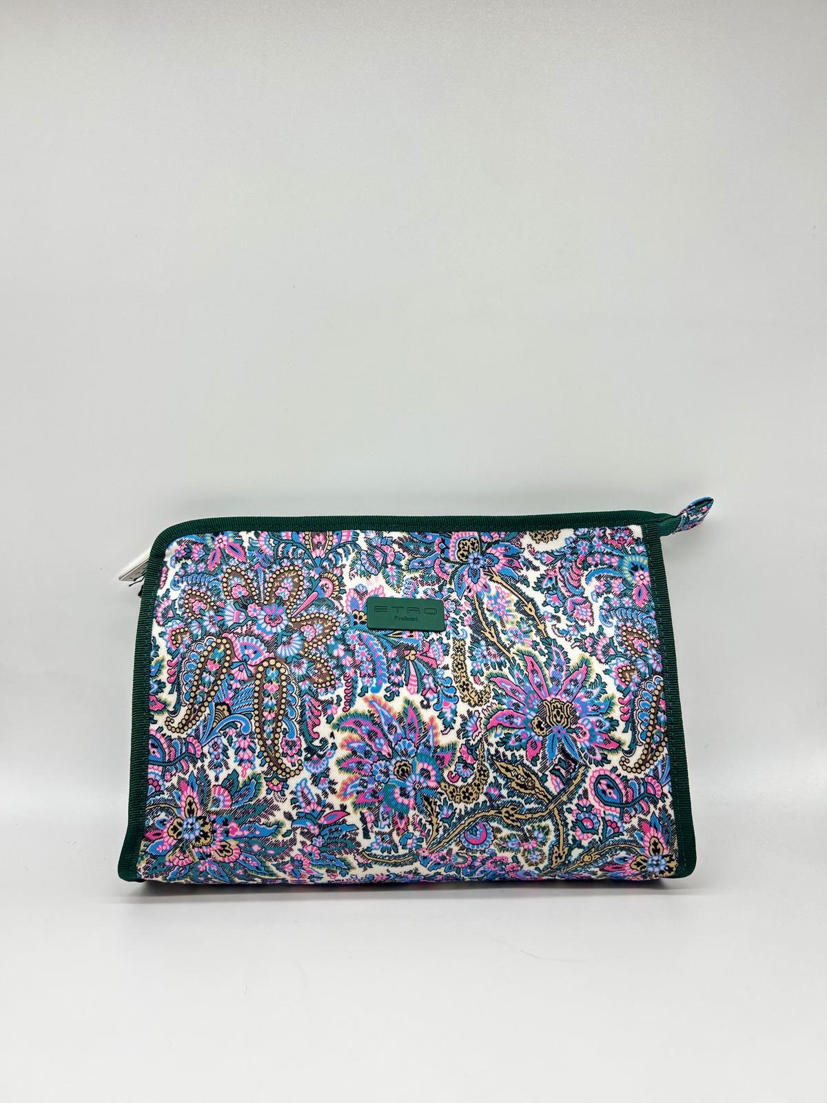 Beauty case, Beauty case donna, Beauty case viaggio, Beauty case make-up, Beauty case in pelle, Beauty case trucco, Beauty case tendenze 2025, Beauty case porta trucco, Beauty case da viaggio per uomini, Beauty case con divisori, Beauty case elegante