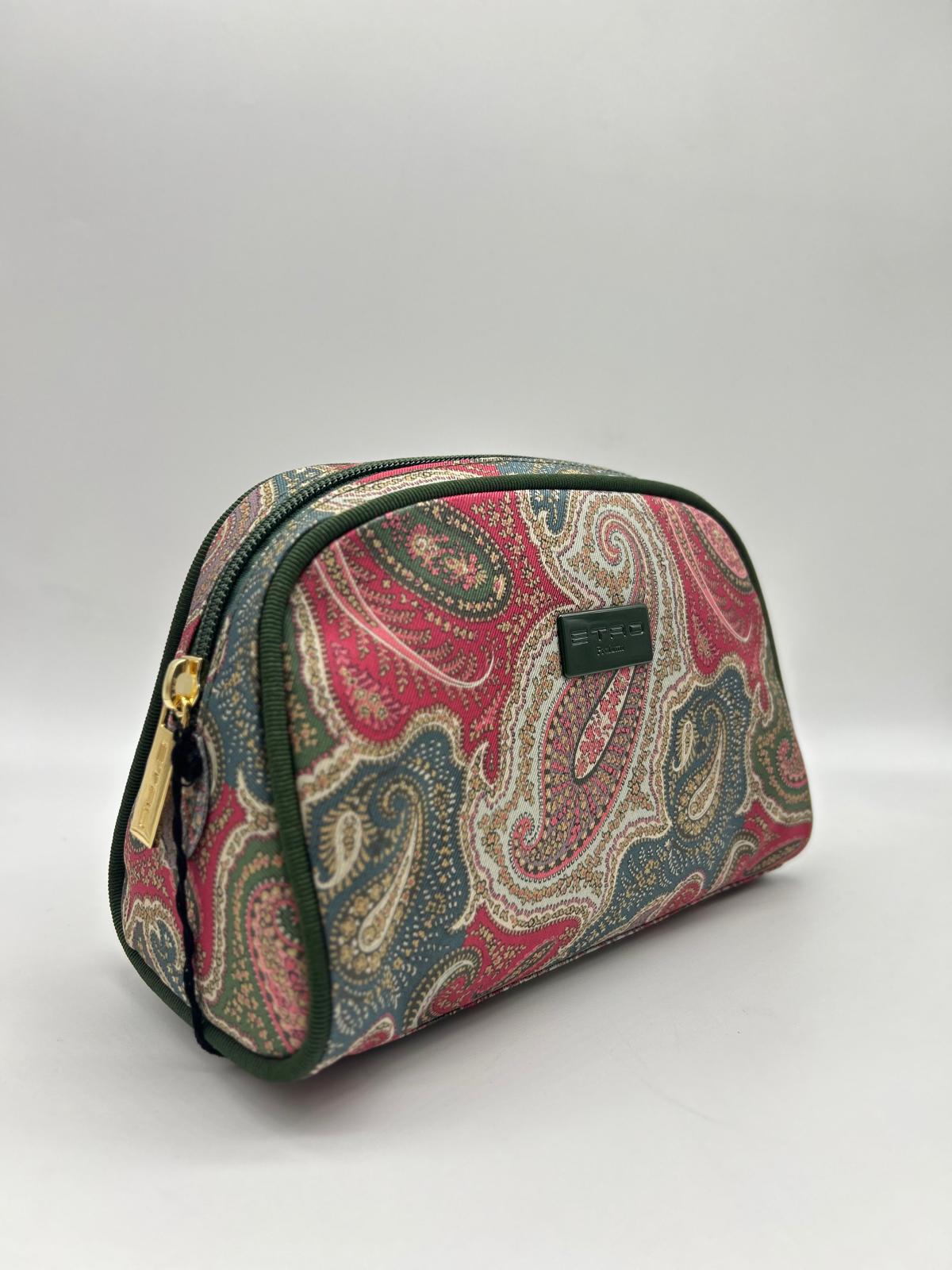 Beauty case, Beauty case donna, Beauty case viaggio, Beauty case make-up, Beauty case in pelle, Beauty case trucco, Beauty case tendenze 2025, Beauty case porta trucco, Beauty case da viaggio per uomini, Beauty case con divisori, Beauty case elegante