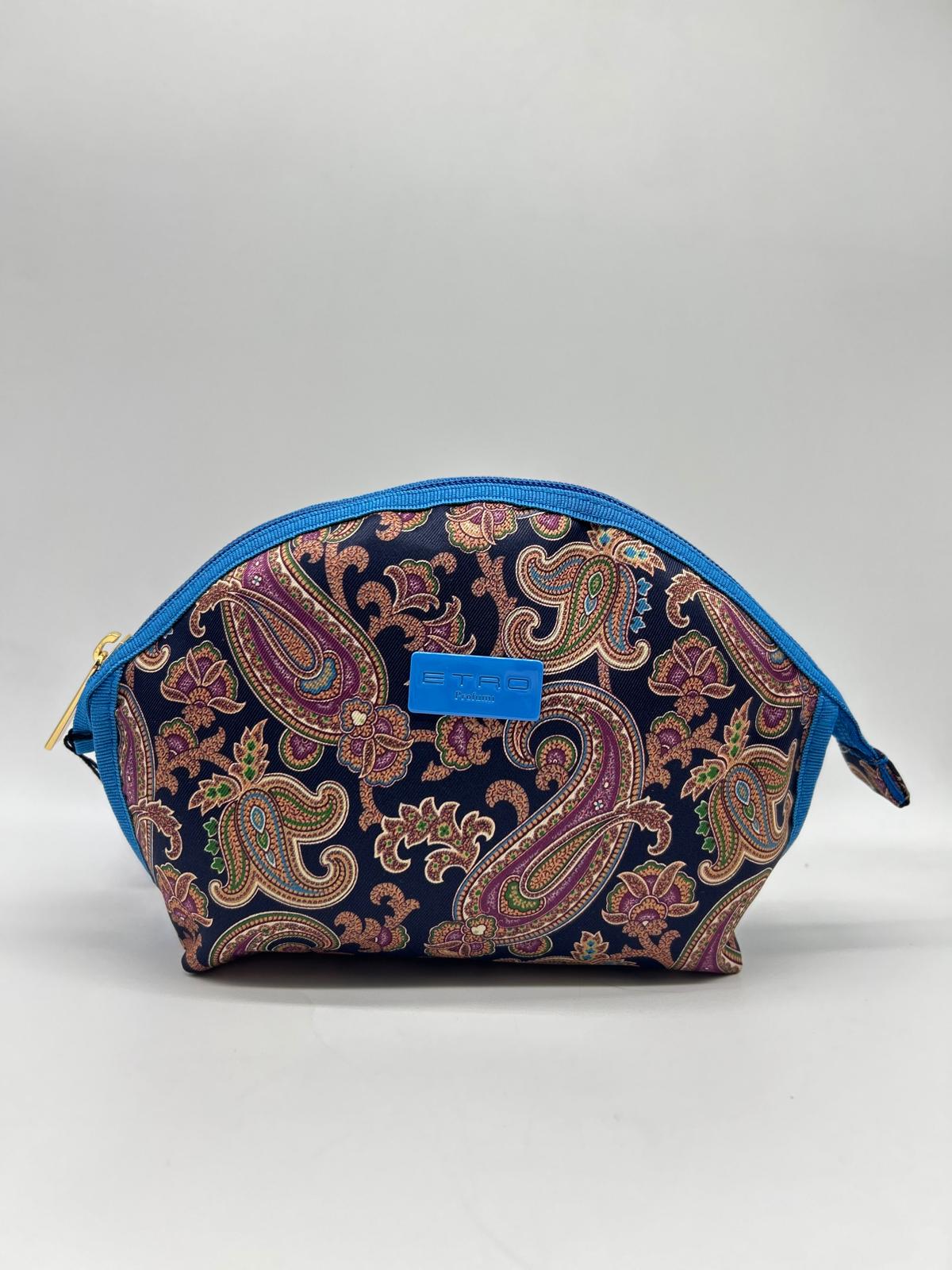 Beauty case, Beauty case donna, Beauty case viaggio, Beauty case make-up, Beauty case in pelle, Beauty case trucco, Beauty case tendenze 2025, Beauty case porta trucco, Beauty case da viaggio per uomini, Beauty case con divisori, Beauty case elegante