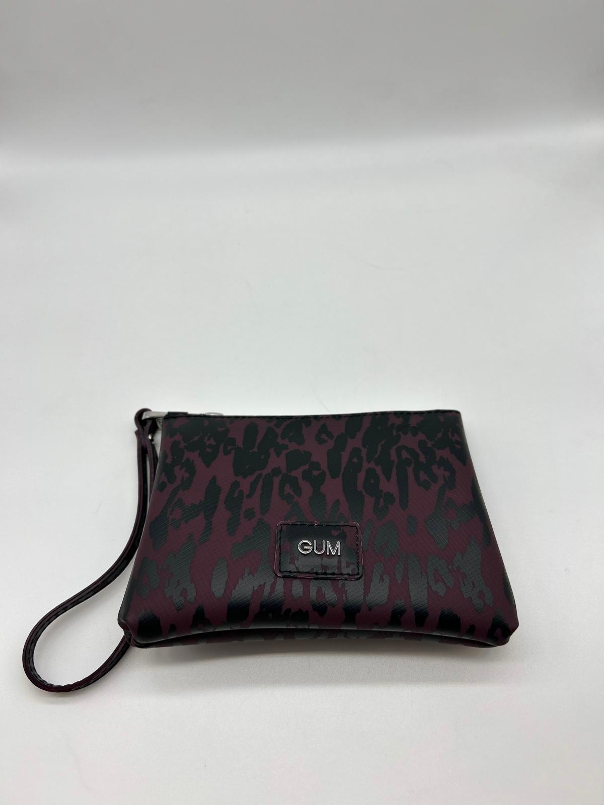 Pelletteria donna The Bridge, Accessori in pelle donna, Prodotti in pelle donna, Pelletteria di lusso donna, Pelle donna eleganza, Pelle donna alta qualità, Accessori donna in pelle, Borse pelle donna, Portafogli pelle donna, Zaini pelle donna, Portachiavi in pelle donna, Porta carte di credito donna, Borse tracolla pelle donna, Valigie pelle donna, Pelletteria donna elegante, Pelletteria donna casual, Borse pelle donna da lavoro, Borse pelle donna da viaggio, Pelletteria donna per occasioni speciali, Acces
