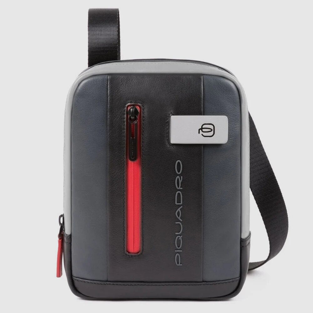 piquadro, tracolla piccola porta ipad, tracolla piccola, tracolla uomo, Pelletteria uomo, Accessori in pelle uomo, Prodotti in pelle uomo, Pelletteria di lusso uomo, Pelle uomo eleganza, Pelle uomo alta qualità, Accessori uomo in pelle, Borse pelle uomo, Borse tracolla pelle uomo, Pelletteria uomo elegante, Pelletteria uomo casual, Borse pelle uomo da lavoro, Borse pelle uomo da viaggio, Pelletteria uomo per occasioni speciali, Accessori pelle uomo da regalo, Pelle di alta qualità uomo, Pelle morbida uomo,