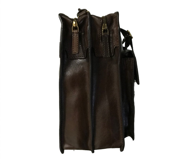 the bridge wayfarer, cartella story, cartella da lavoro, Pelletteria uomo donna, Accessori in pelle uomo donna , Prodotti in pelle uomo donna, Pelletteria di lusso uomo donna, Pelle uomo donna eleganza, Pelle uomo donna alta qualità, Accessori uomo donna in pelle, Borse pelle uomo donna, Borse tracolla pelle uomo donna, Pelletteria uomo donna elegante, Pelletteria uomo donna casual, Borse pelle uomo donna da lavoro, Borse pelle uomo donna da viaggio, Pelletteria uomo