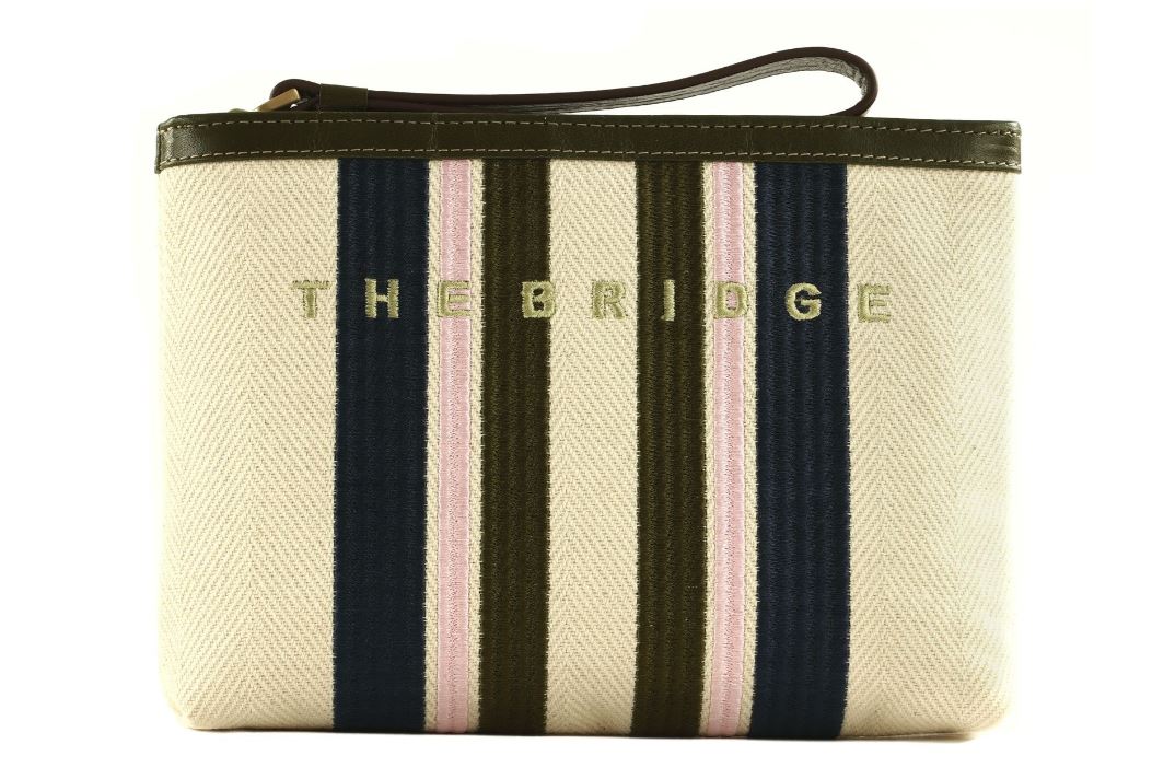 the bridge, pochette mare, Pelletteria donna the bridge, Accessori in pelle donna, Prodotti in pelle donna, Pelletteria di lusso donna, Pelle donna eleganza, Pelle donna alta qualità, Accessori donna in pelle, Borse pelle donna, Pelletteria donna elegante, Pelletteria donna casual, Borse pelle donna da lavoro, Borse pelle donna da viaggio, Pelletteria donna per occasioni speciali, Accessori pelle donna per regalo, Pelle di alta qualità donna, Pelle morbida donna, Pelle italiana donna, Pelletteria donna scon