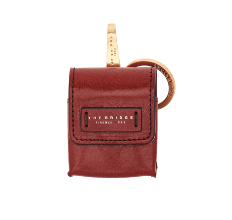 the bridge, custodia per airpods, portachiavi, Pelletteria uomo donna, Accessori in pelle uomo donna , Prodotti in pelle uomo donna, Pelletteria di lusso uomo donna, Pelle uomo donna eleganza, Pelle uomo donna alta qualità, Accessori uomo donna in pelle, Portachiavi in pelle uomo donna, Pelletteria uomo donna elegante, Pelletteria uomo donna casual