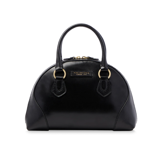 Pelletteria donna, Accessori in pelle donna, Prodotti in pelle donna, Pelletteria di lusso donna, Pelle donna eleganza, Pelle donna alta qualità, Accessori donna in pelle, Borse pelle donna, Portafogli pelle donna, Zaini pelle donna, Portachiavi in pelle donna, Porta carte di credito donna, Borse tracolla pelle donna, Valigie pelle donna, Pelletteria donna elegante, Pelletteria donna casual, Borse pelle donna da lavoro, Borse pelle donna da viaggio, Pelletteria donna per occasioni speciali, Accessori pelle 
