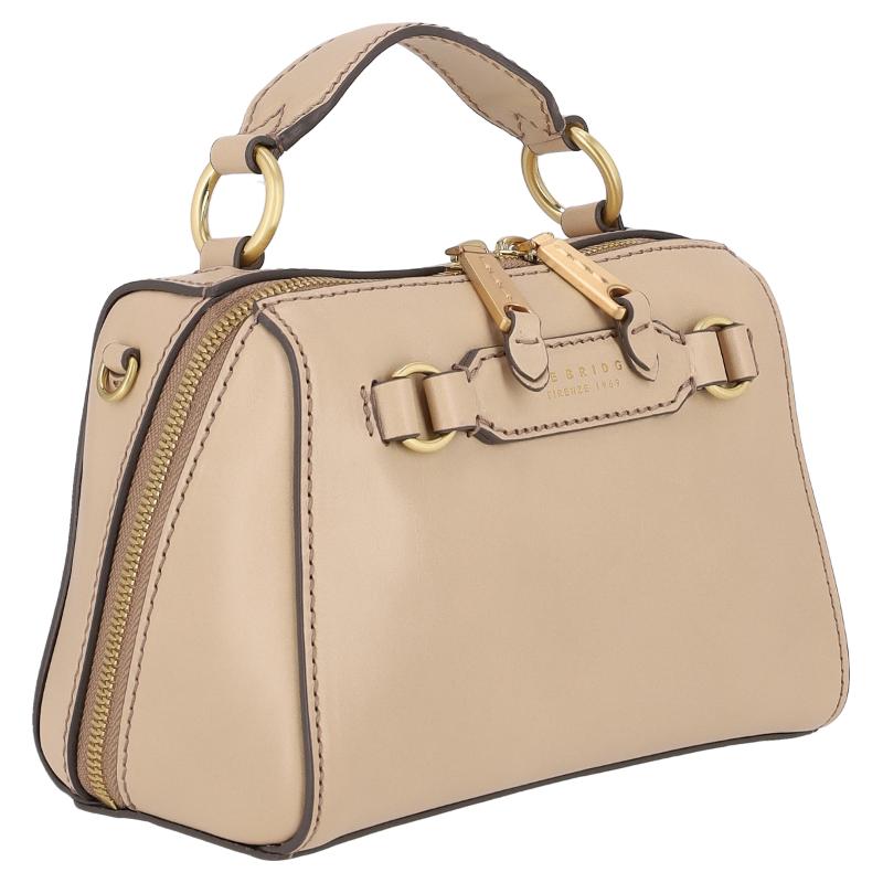 Pelletteria donna, Accessori in pelle donna, Prodotti in pelle donna, Pelletteria di lusso donna, Pelle donna eleganza, Pelle donna alta qualità, Accessori donna in pelle, Borse pelle donna, Portafogli pelle donna, Zaini pelle donna, Portachiavi in pelle donna, Porta carte di credito donna, Borse tracolla pelle donna, Valigie pelle donna, Pelletteria donna elegante, Pelletteria donna casual, Borse pelle donna da lavoro, Borse pelle donna da viaggio, Pelletteria donna per occasioni speciali, Accessori pelle 
