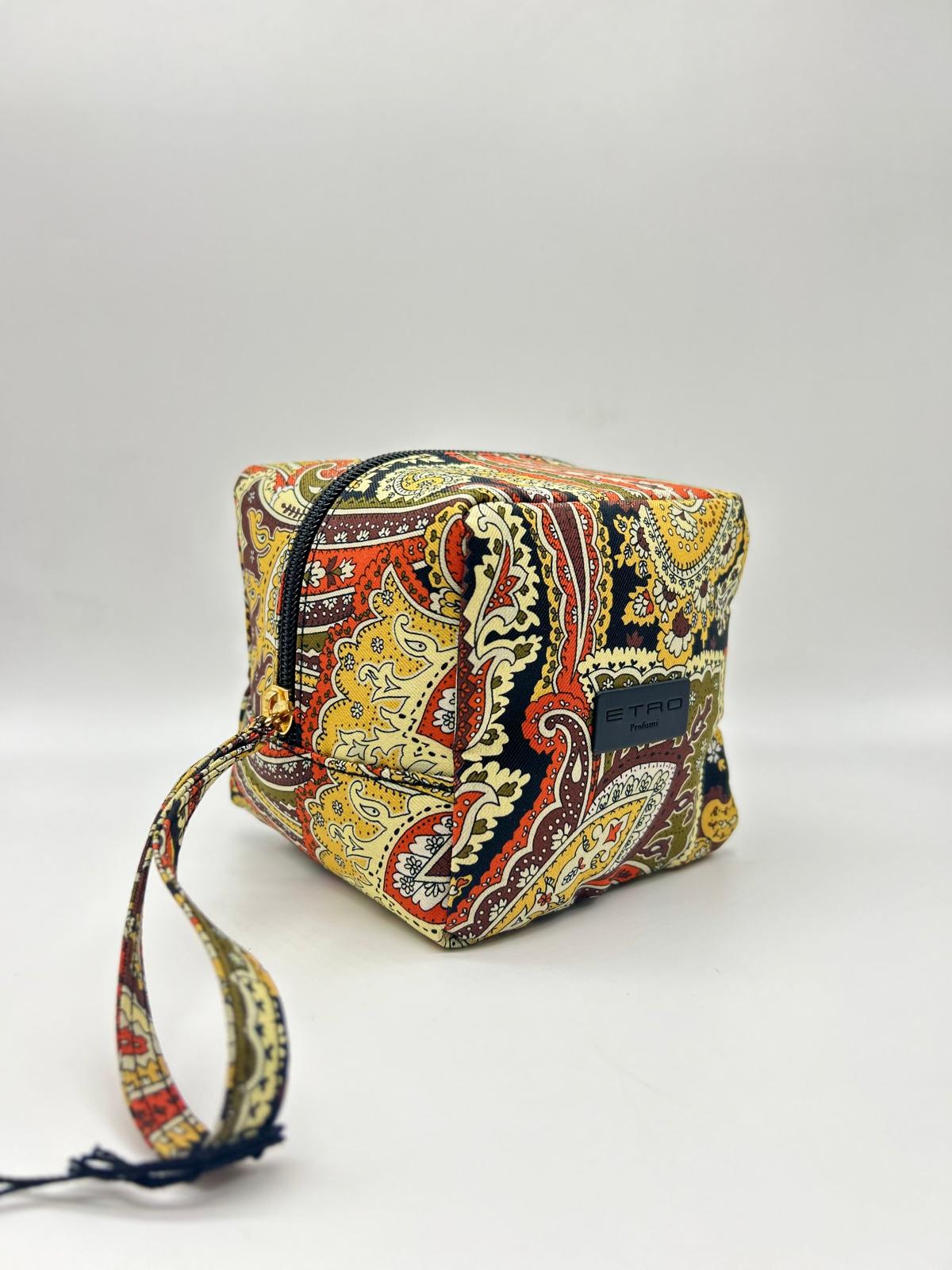 ETRO – “Trousse Quadrato”