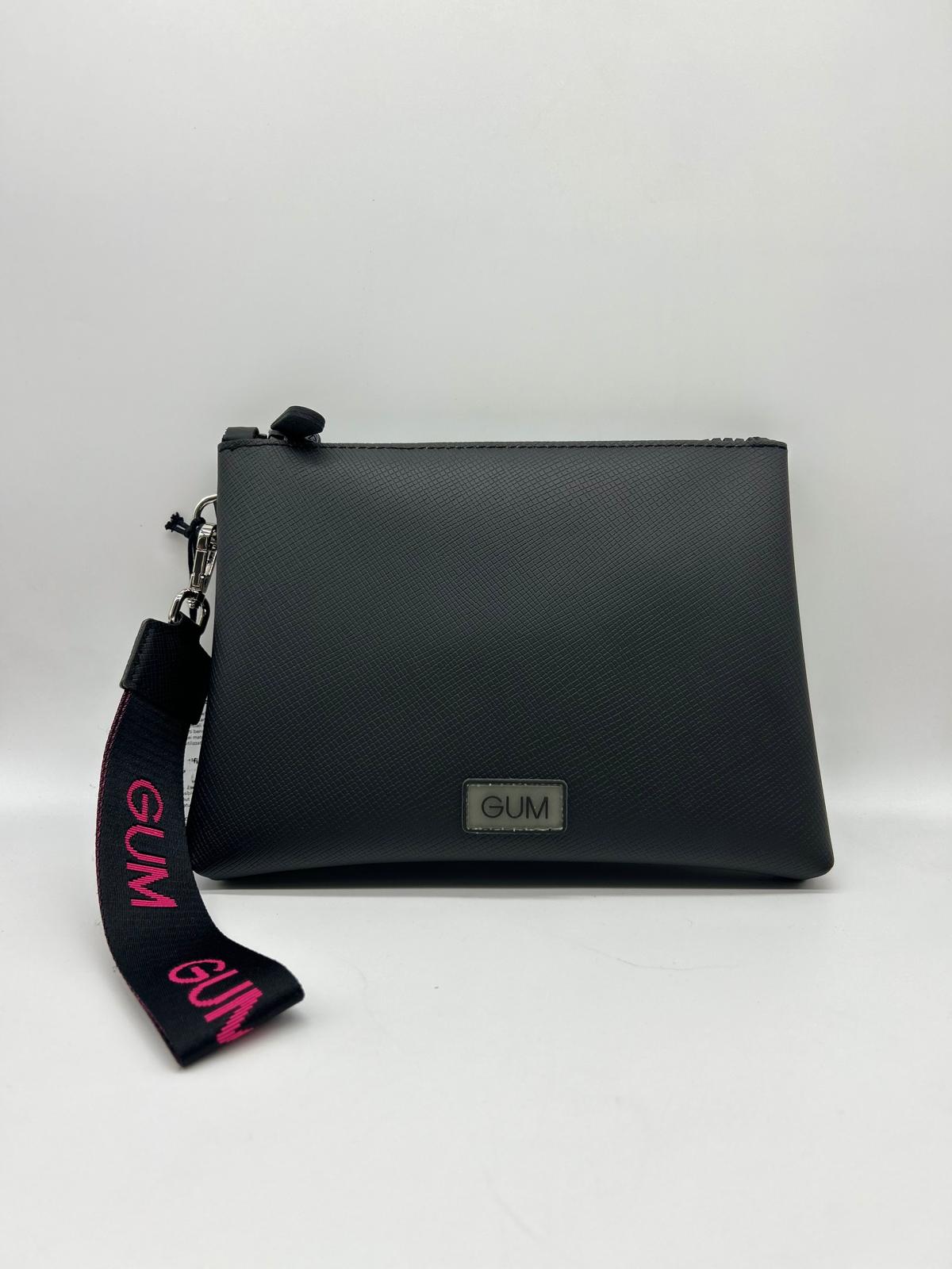 GUM – “Hand Clutch with Fabric Handle”