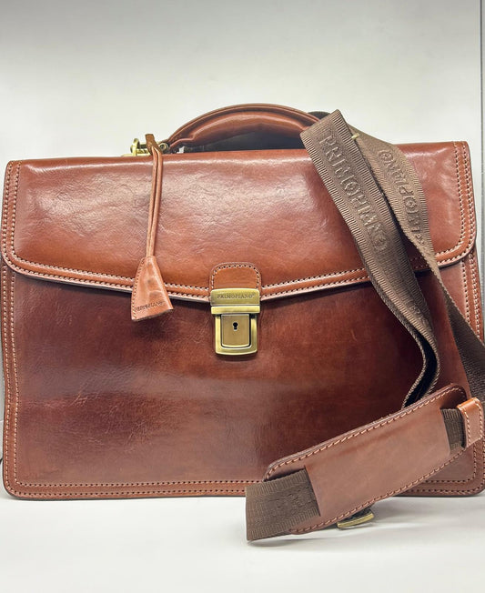 Pelletteria uomo donna, Accessori in pelle uomo donna , Prodotti in pelle uomo donna, Pelletteria di lusso uomo donna, Pelle uomo donna eleganza, Pelle uomo donna alta qualità, Accessori uomo donna in pelle, Borse pelle uomo donna, Portafogli pelle uomo donna, Porta carte di credito uomo donna, Zaini pelle uomo donna, Portachiavi in pelle uomo donna, Borse tracolla pelle uomo donna, Valigie pelle uomo donna, Pelletteria uomo donna elegante, Pelletteria uomo donna casual, Borse pelle uomo donna da lavoro, Bo