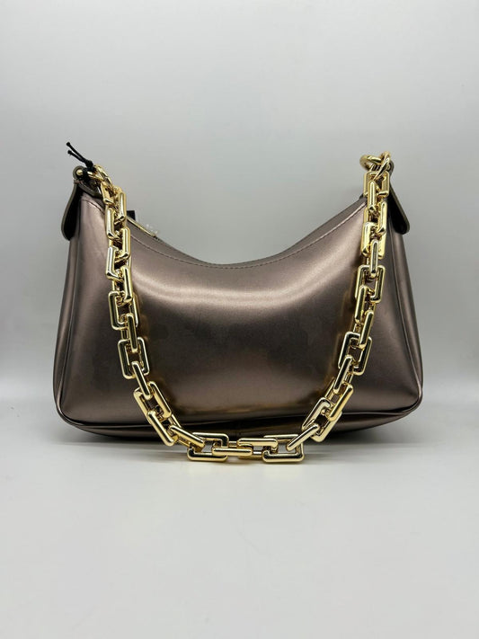 Pelletteria donna The Bridge, Accessori in pelle donna, Prodotti in pelle donna, Pelletteria di lusso donna, Pelle donna eleganza, Pelle donna alta qualità, Accessori donna in pelle, Borse pelle donna, Portafogli pelle donna, Zaini pelle donna, Portachiavi in pelle donna, Porta carte di credito donna, Borse tracolla pelle donna, Valigie pelle donna, Pelletteria donna elegante, Pelletteria donna casual, Borse pelle donna da lavoro, Borse pelle donna da viaggio, Pelletteria donna per occasioni speciali, Acces