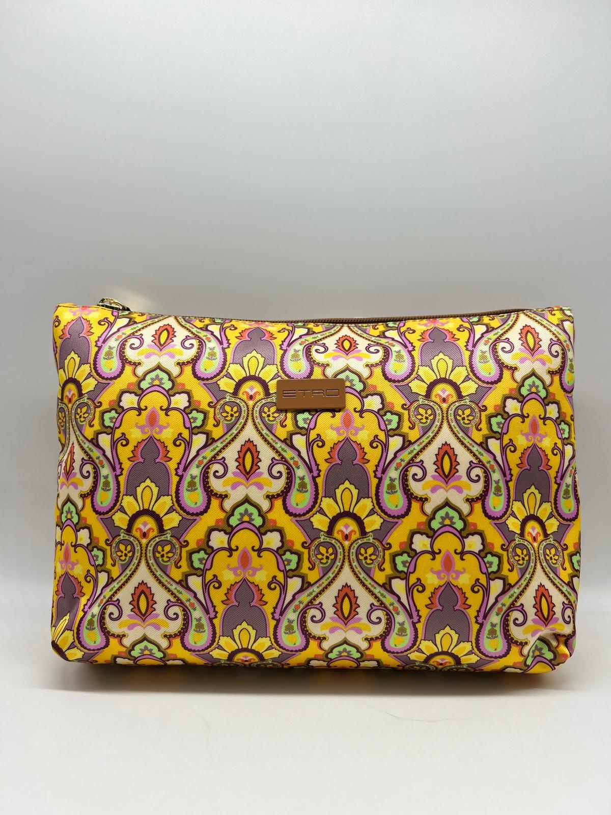  Beauty case, Beauty case donna,  Beauty case viaggio, Beauty case make-up, Beauty case in pelle,  Beauty case trucco, Beauty case tendenze 2025,  Beauty case porta trucco, Beauty case da viaggio per uomini, Beauty case con divisori, Beauty case elegante