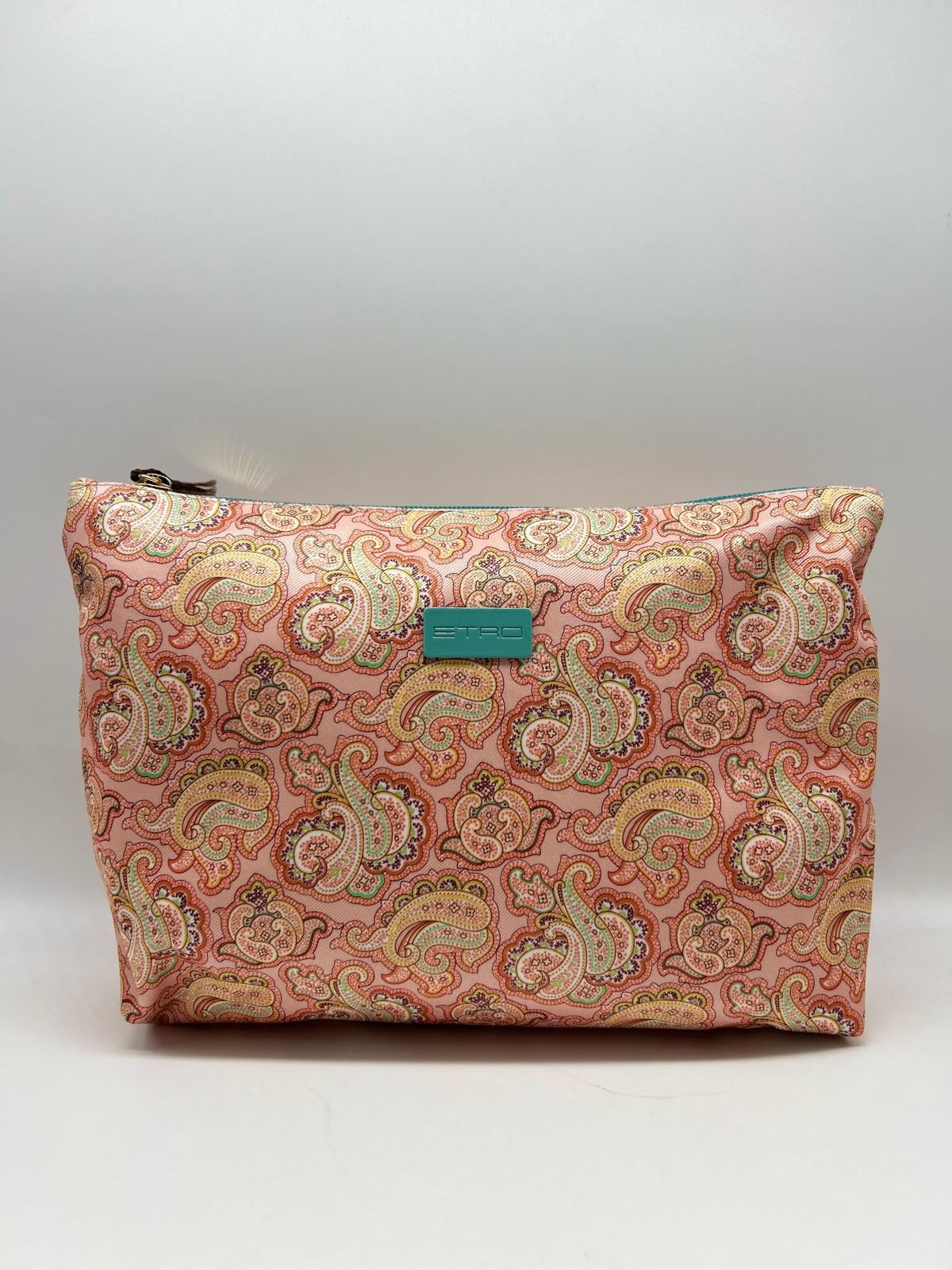  Beauty case, Beauty case donna,  Beauty case viaggio, Beauty case make-up, Beauty case in pelle,  Beauty case trucco, Beauty case tendenze 2025,  Beauty case porta trucco, Beauty case da viaggio per uomini, Beauty case con divisori, Beauty case elegante