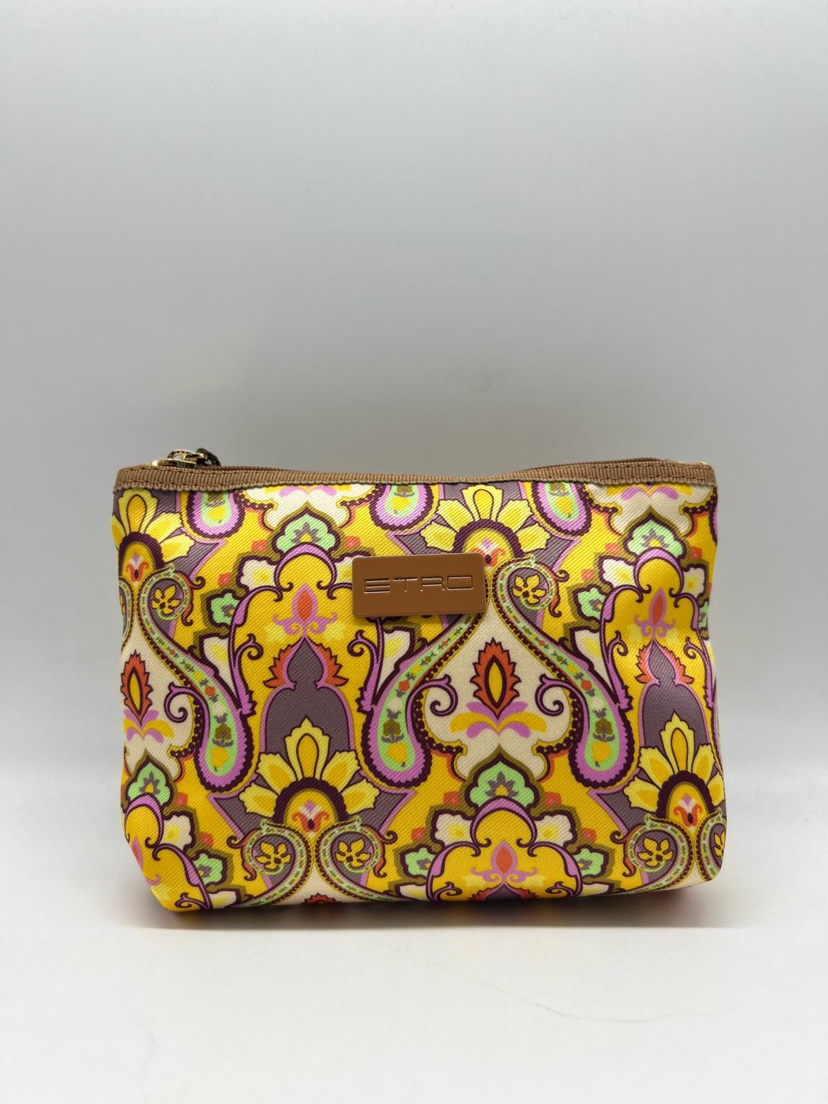  Beauty case, Beauty case donna,  Beauty case viaggio, Beauty case make-up, Beauty case in pelle,  Beauty case trucco, Beauty case tendenze 2025,  Beauty case porta trucco, Beauty case da viaggio per uomini, Beauty case con divisori, Beauty case elegante