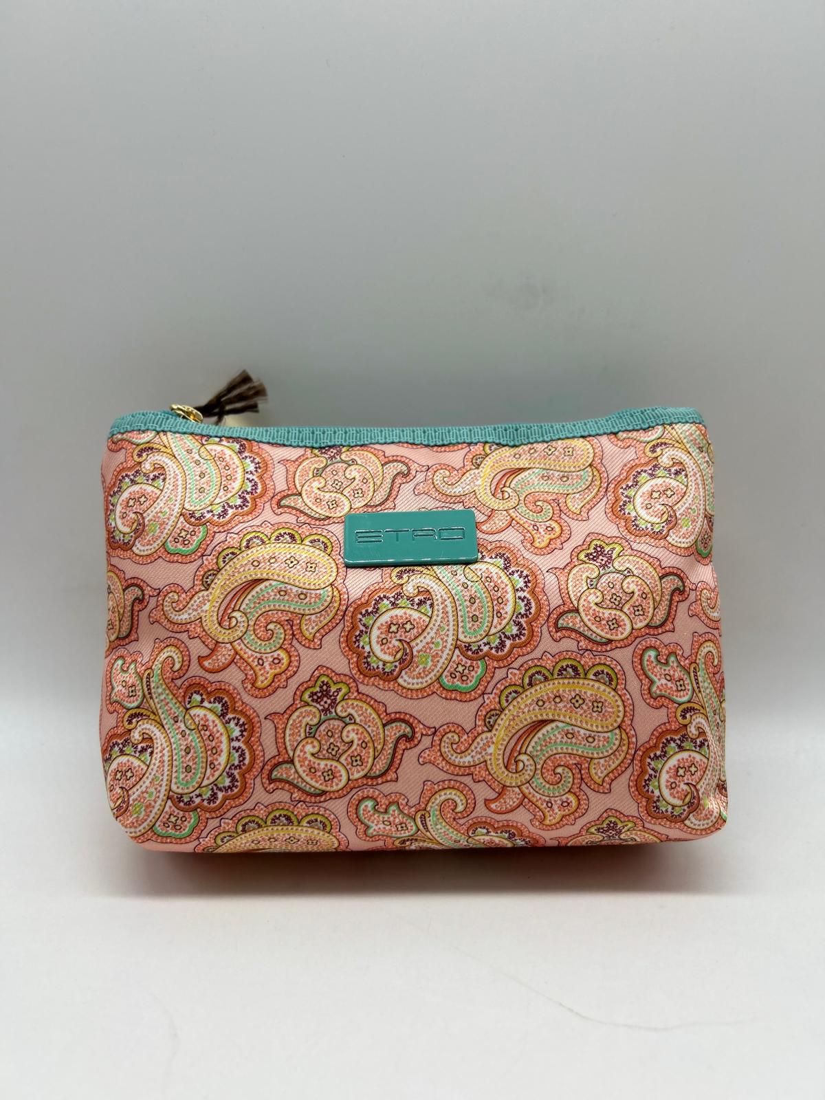  Beauty case, Beauty case donna,  Beauty case viaggio, Beauty case make-up, Beauty case in pelle,  Beauty case trucco, Beauty case tendenze 2025,  Beauty case porta trucco, Beauty case da viaggio per uomini, Beauty case con divisori, Beauty case elegante