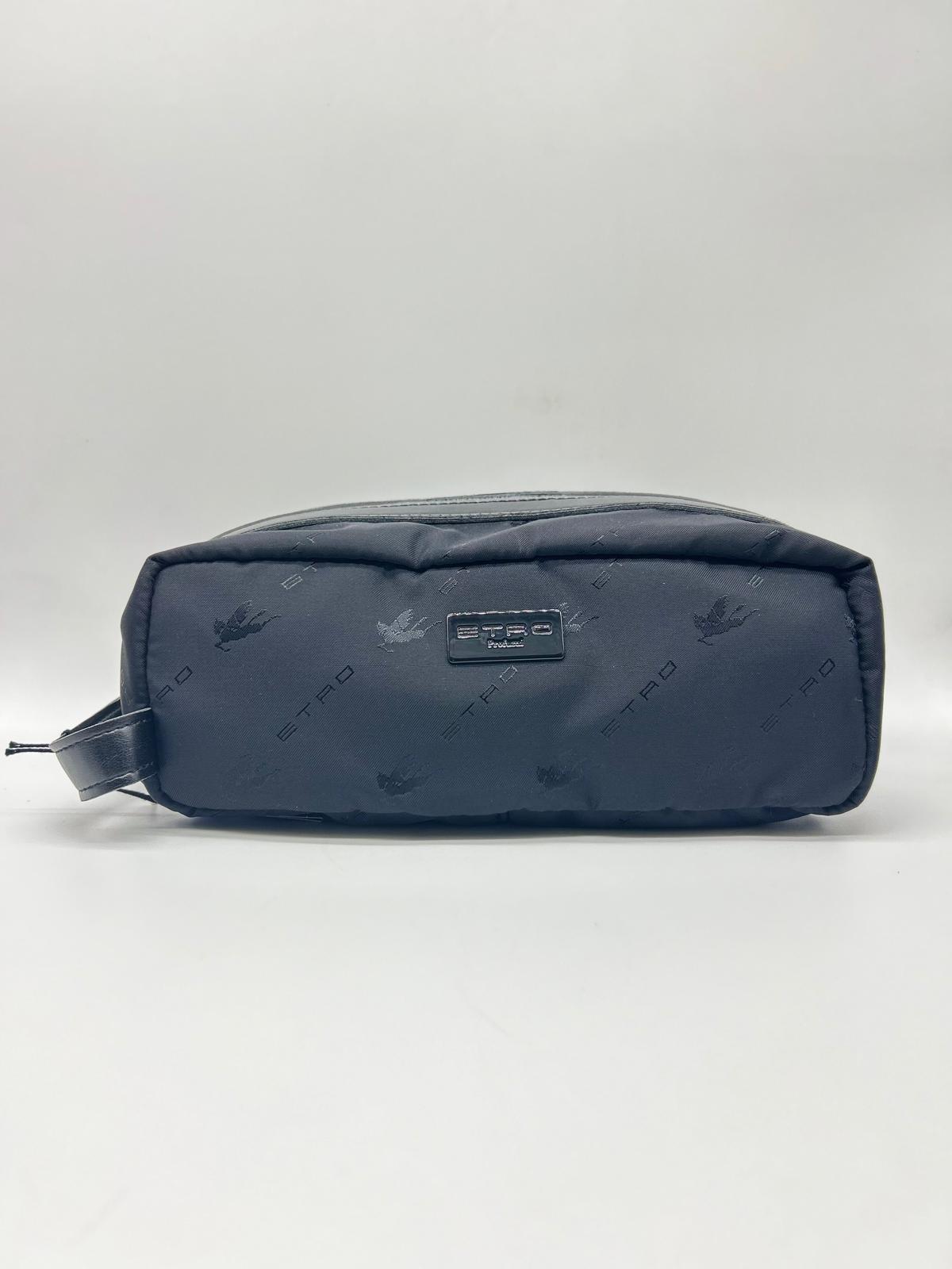  Beauty case, Beauty case donna,  Beauty case viaggio, Beauty case make-up, Beauty case in pelle,  Beauty case trucco, Beauty case tendenze 2025,  Beauty case porta trucco, Beauty case da viaggio per uomini, Beauty case con divisori, Beauty case elegante

