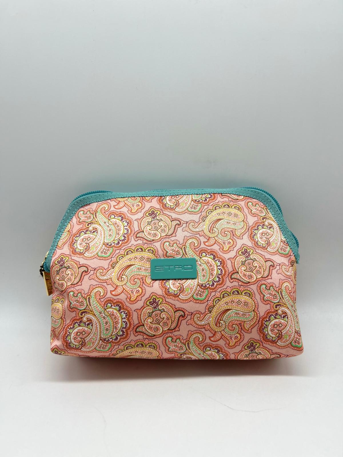  Beauty case, Beauty case donna,  Beauty case viaggio, Beauty case make-up, Beauty case in pelle,  Beauty case trucco, Beauty case tendenze 2025,  Beauty case porta trucco, Beauty case da viaggio per uomini, Beauty case con divisori, Beauty case elegante