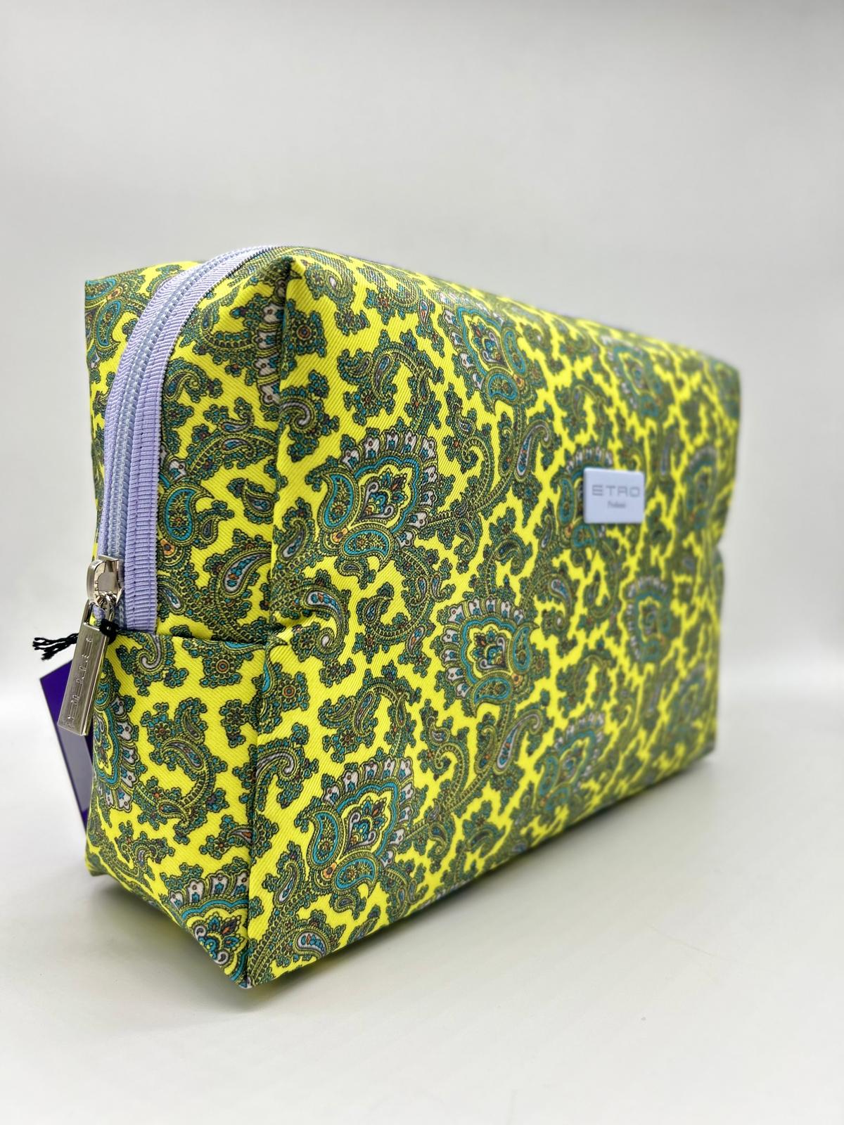  Beauty case, Beauty case donna,  Beauty case viaggio, Beauty case make-up, Beauty case in pelle,  Beauty case trucco, Beauty case tendenze 2025,  Beauty case porta trucco, Beauty case da viaggio per uomini, Beauty case con divisori, Beauty case elegante