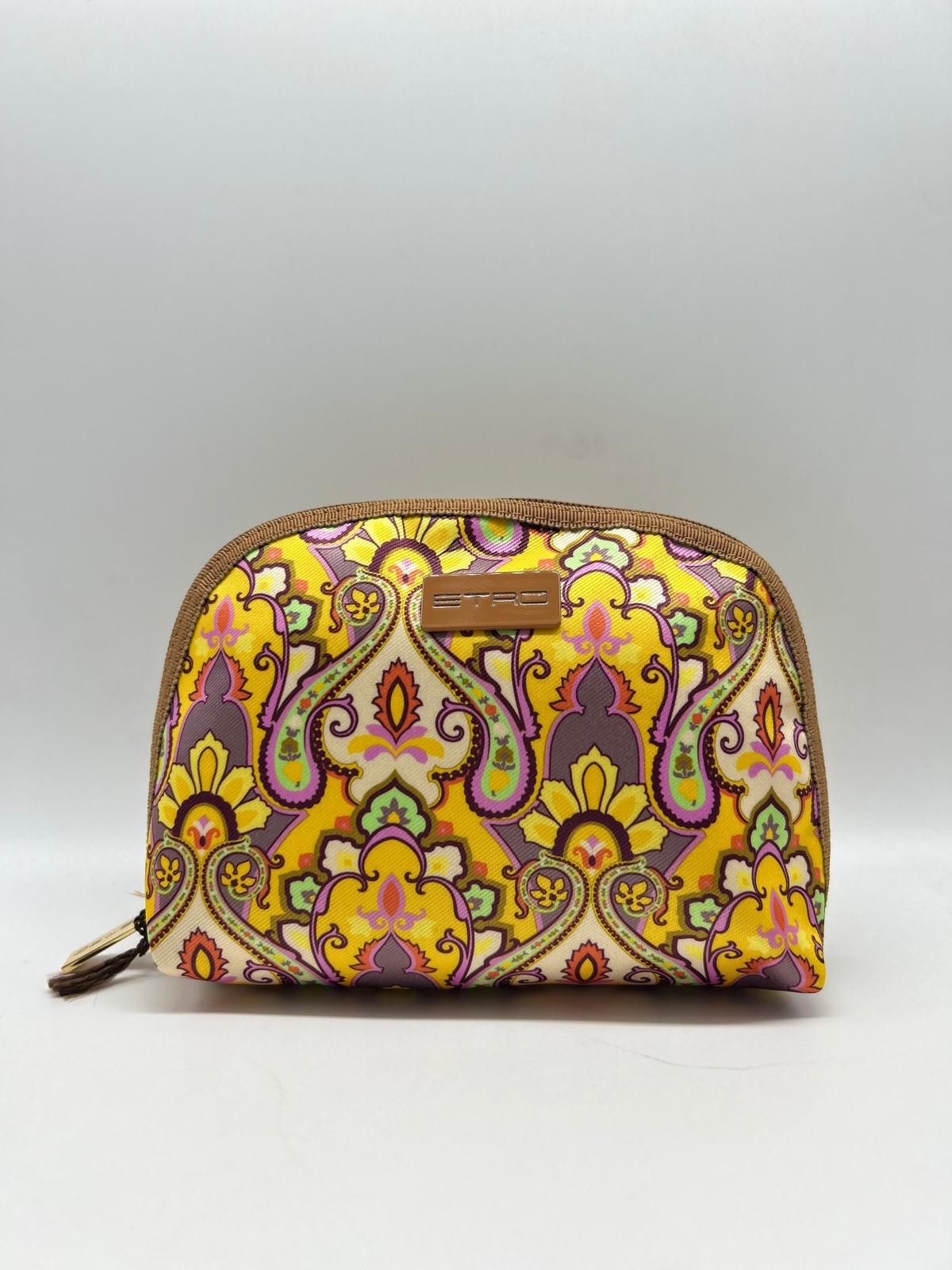  Beauty case, Beauty case donna,  Beauty case viaggio, Beauty case make-up, Beauty case in pelle,  Beauty case trucco, Beauty case tendenze 2025,  Beauty case porta trucco, Beauty case da viaggio per uomini, Beauty case con divisori, Beauty case elegante