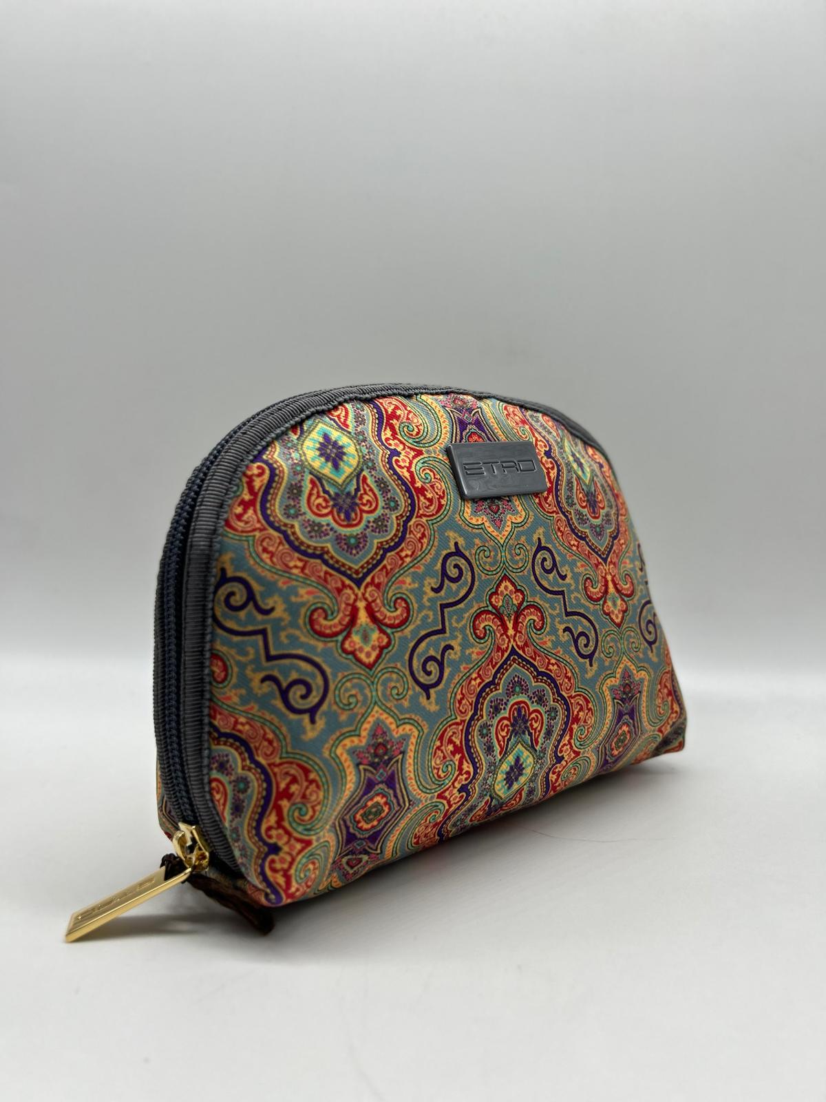  Beauty case, Beauty case donna,  Beauty case viaggio, Beauty case make-up, Beauty case in pelle,  Beauty case trucco, Beauty case tendenze 2025,  Beauty case porta trucco, Beauty case da viaggio per uomini, Beauty case con divisori, Beauty case elegante