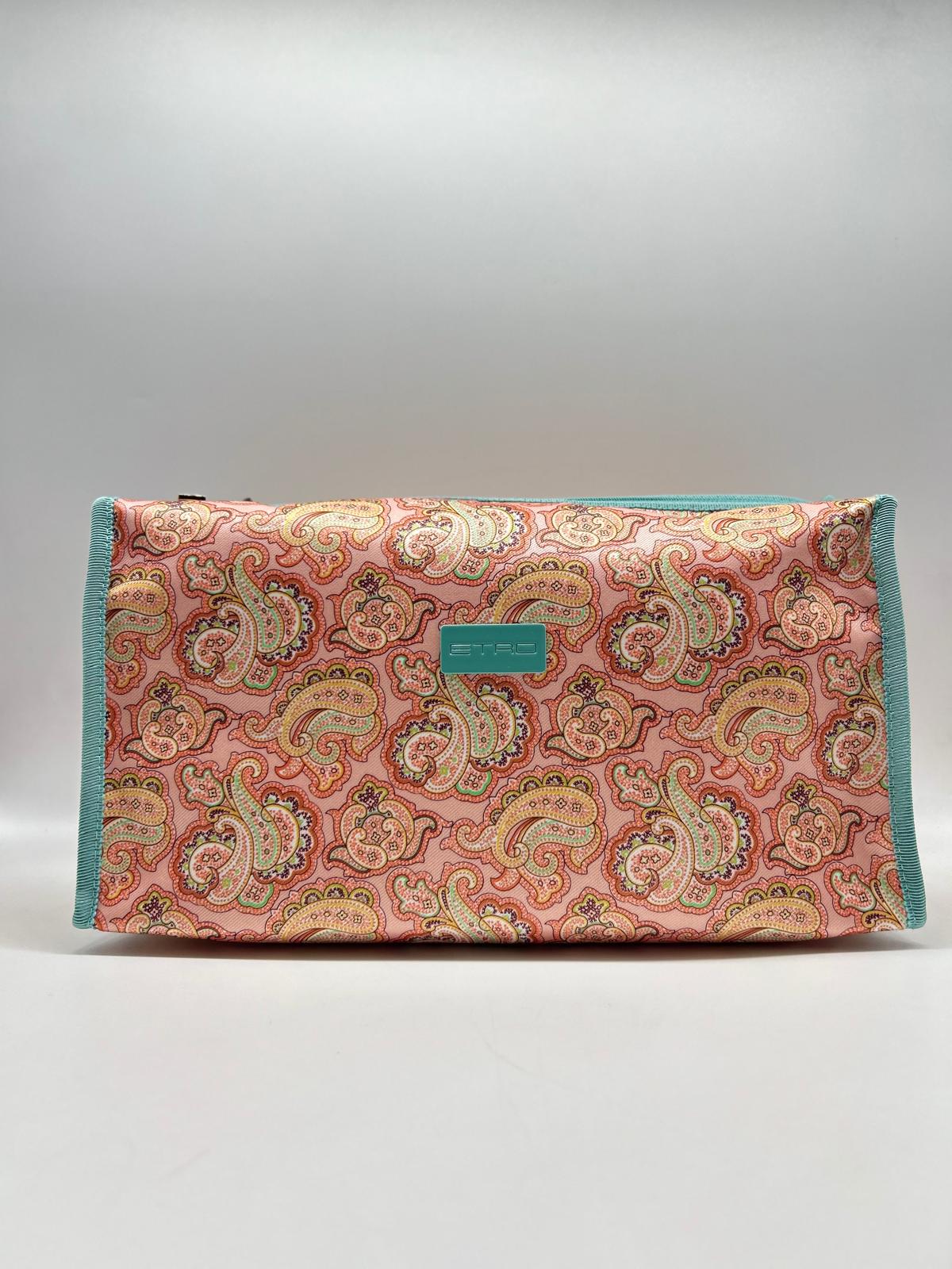  Beauty case, Beauty case donna,  Beauty case viaggio, Beauty case make-up, Beauty case in pelle,  Beauty case trucco, Beauty case tendenze 2025,  Beauty case porta trucco, Beauty case da viaggio per uomini, Beauty case con divisori, Beauty case elegante