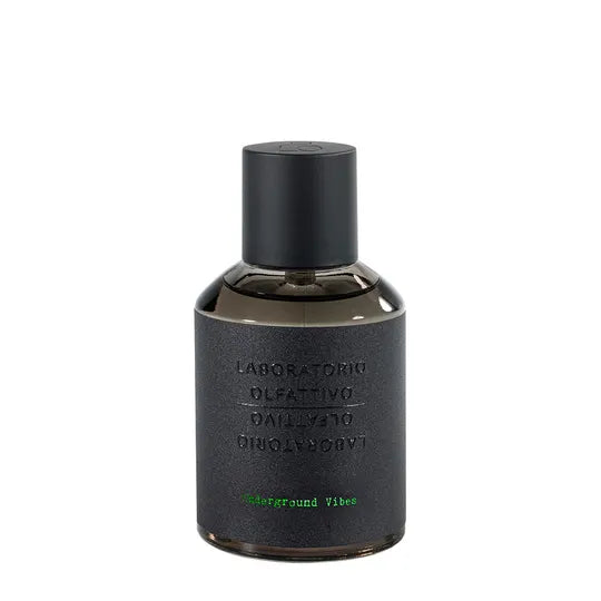 profumi,  Note di testa cuore fondo profumo, Profumo per ogni stagione Profumo uomo/donna,  Migliori profumi 2025,  Profumi di nicchia,  Profumo estate inverno,  Profumi persistenti,  Profumi freschi dolci floreali,  Profumi nuovi 2025,  Profumo economico di qualità,  Profumo naturale bio,  Profumi unisex, Profumo per occasioni speciali,  Profumo di lusso, Siti per comprare profumi online, Profumi più venduti,  Recensioni