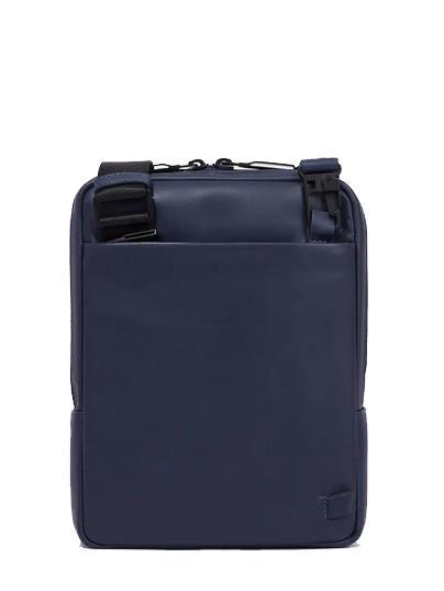 piquadro, tracolla porta mini ipad, tracolla piccola, tracolla uomo, Pelletteria uomo, Accessori in pelle uomo, Prodotti in pelle uomo, Pelletteria di lusso uomo, Pelle uomo eleganza, Pelle uomo alta qualità, Accessori uomo in pelle, Borse pelle uomo, Borse tracolla pelle uomo, Pelletteria uomo elegante, Pelletteria uomo casual, Borse pelle uomo da lavoro, Borse pelle uomo da viaggio, Pelletteria uomo per occasioni speciali, Accessori pelle uomo da regalo, Pelle di alta qualità uomo, Pelle morbida uomo, Pel