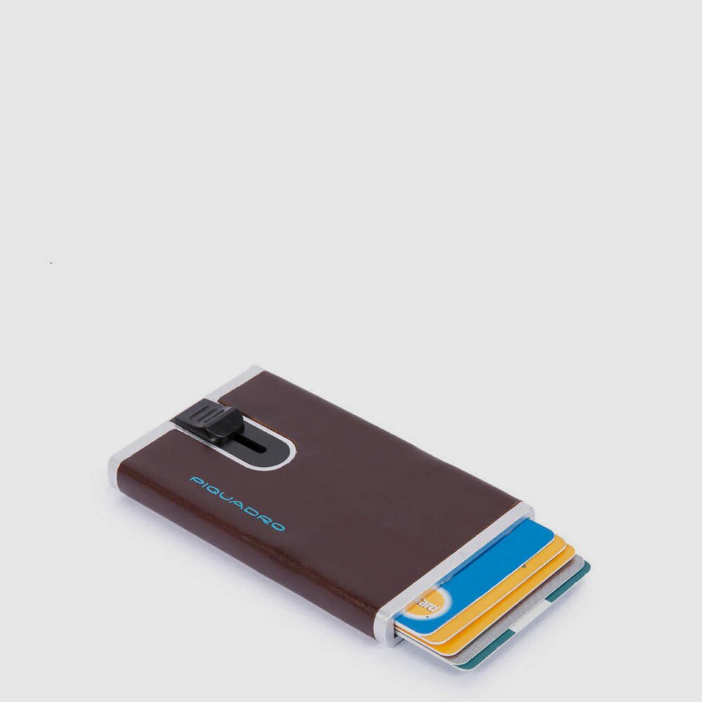 piquadro, portacarte di credito, sliding system, portacarte uomo, Pelletteria uomo, Accessori in pelle uomo, Prodotti in pelle uomo, Pelletteria di lusso uomo, Pelle uomo eleganza, Pelle uomo alta qualità, Accessori uomo in pelle, Portafogli pelle uomo, Porta carte di Credito, Pelletteria uomo elegante, Pelletteria uomo casual, Borse pelle uomo da lavoro, Pelletteria uomo per occasioni speciali, Accessori pelle uomo da regalo, Pelle di alta qualità uomo, Pelle morbida uomo, Pelle italiana, Pelletteria uomo 