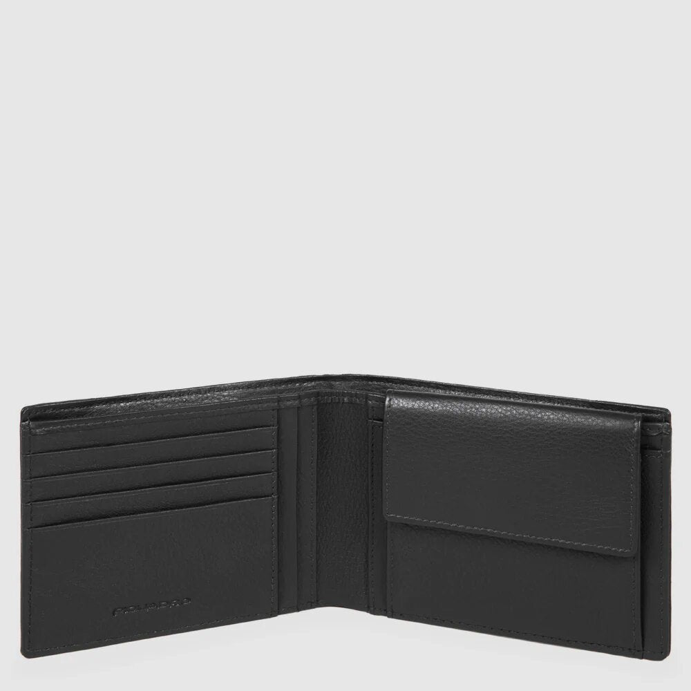 piquadro, portafoglio con portamonete, portafoglio uomo, Pelletteria uomo, Accessori in pelle uomo, Prodotti in pelle uomo, Pelletteria di lusso uomo, Pelle uomo eleganza, Pelle uomo alta qualità, Accessori uomo in pelle, Portafogli pelle uomo, Porta carte di Credito,  Pelletteria uomo elegante, Pelletteria uomo casual, Borse pelle uomo da lavoro, Borse pelle uomo da viaggio, Pelletteria uomo per occasioni speciali, Accessori pelle uomo da regalo, Pelle di alta qualità uomo, Pelle morbida uomo, Pelle italia