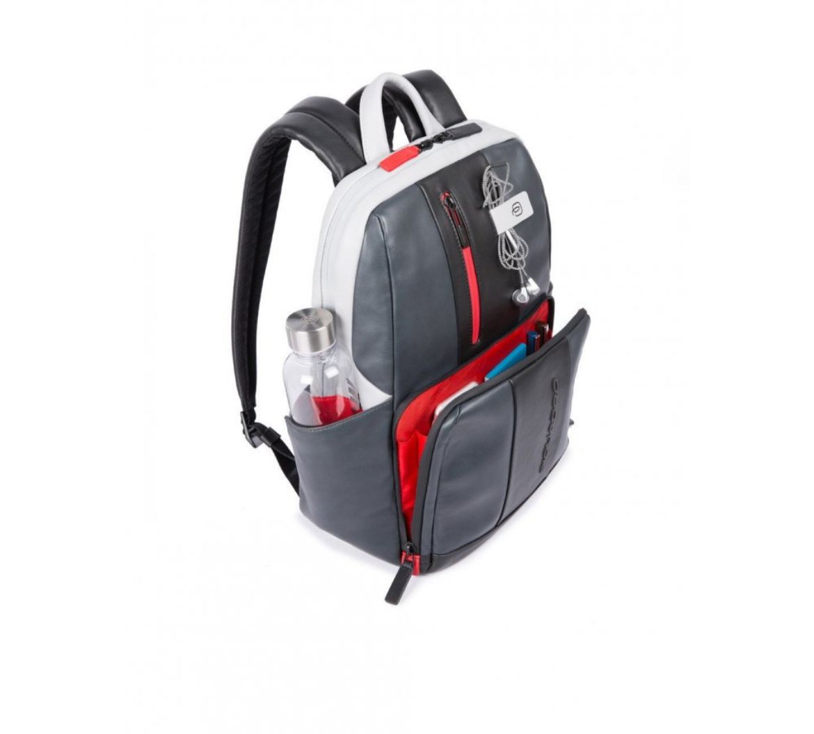 piquadro, zainetto urban, zaino piccolo, zaino da lavoro, zaino in pelle, Pelletteria uomo, Accessori in pelle uomo, Prodotti in pelle uomo, Pelletteria di lusso uomo, Pelle uomo eleganza, Pelle uomo alta qualità, Accessori uomo in pelle, Borse pelle uomo, Borse tracolla pelle uomo, Pelletteria uomo elegante, Pelletteria uomo casual, Borse pelle uomo da lavoro, Accessori pelle uomo da regalo, Pelle di alta qualità uomo, Pelle morbida uomo, Pelle italiana, Pelletteria uomo sconto, Acquisto pelletteria uomo o