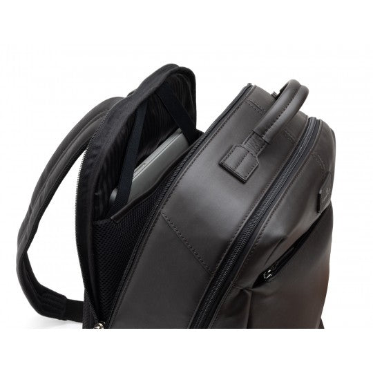 Pelletteria uomo, Accessori in pelle uomo, Prodotti in pelle uomo, Pelletteria di lusso uomo, Pelle uomo eleganza, Pelle uomo alta qualità, Accessori uomo in pelle, Borse pelle uomo, Portafogli pelle uomo, Zaini pelle uomo, Portachiavi in pelle uomo, Porta carte di Credito, Borse tracolla pelle uomo, Valigie pelle uomo, Pelletteria uomo elegante, Pelletteria uomo casual, Borse pelle uomo da lavoro, Borse pelle uomo da viaggio, Pelletteria uomo per occasioni speciali, Accessori pelle uomo da regalo, Pelle di
