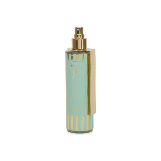 Fragranze per tessuti, Profumo per tessuti, Spray profumati per tessuti, Nebulizzatore per tessuti,  Profumo per biancheria,  Essenze per tessuti, Aromi per tessuti, Profumo per vestiti,  Fragrance fabrics, Tessuti profumati,  Fragranze durevoli per tessuti, Profumatori per armadi e cassetti, Essenza per biancheria da letto,  Note olfattive fragranze tessuti,  Profumo per lana e cotone