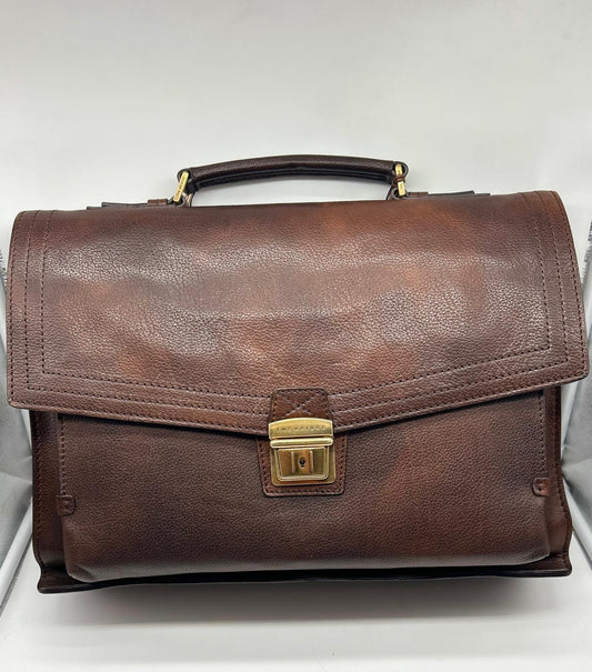 the bridge, borsa da lavoro, cartella da lavoro, Pelletteria uomo donna, Accessori in pelle uomo donna , Prodotti in pelle uomo donna, Pelletteria di lusso uomo donna, Pelle uomo donna eleganza, Pelle uomo donna alta qualità, Accessori uomo donna in pelle, Borse pelle uomo donna,  Borse tracolla pelle uomo donna, Pelletteria uomo donna elegante, Pelletteria uomo donna casual, Borse pelle uomo donna da lavoro, Borse pelle uomo donna da viaggio, Pelletteria uomo 