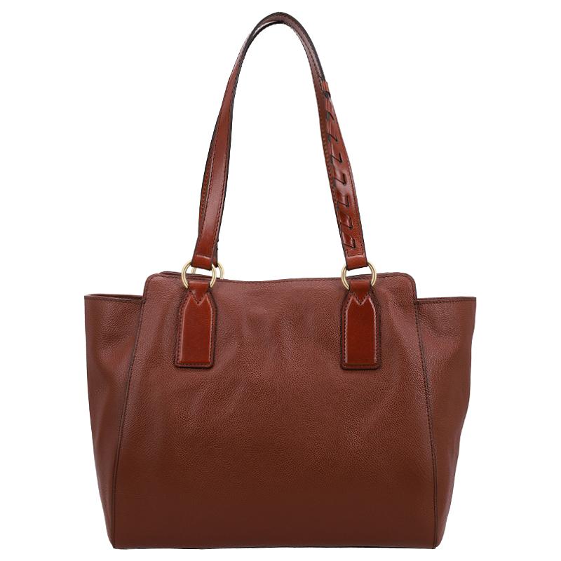 Pelletteria donna, Accessori in pelle donna, Prodotti in pelle donna, Pelletteria di lusso donna, Pelle donna eleganza, Pelle donna alta qualità, Accessori donna in pelle, Borse pelle donna, Portafogli pelle donna, Zaini pelle donna, Portachiavi in pelle donna, Porta carte di credito donna, Borse tracolla pelle donna, Valigie pelle donna, Pelletteria donna elegante, Pelletteria donna casual, Borse pelle donna da lavoro, Borse pelle donna da viaggio, Pelletteria donna per occasioni speciali, Accessori pelle 