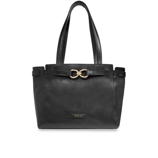 Pelletteria donna, Accessori in pelle donna, Prodotti in pelle donna, Pelletteria di lusso donna, Pelle donna eleganza, Pelle donna alta qualità, Accessori donna in pelle, Borse pelle donna, Portafogli pelle donna, Zaini pelle donna, Portachiavi in pelle donna, Porta carte di credito donna, Borse tracolla pelle donna, Valigie pelle donna, Pelletteria donna elegante, Pelletteria donna casual, Borse pelle donna da lavoro, Borse pelle donna da viaggio, Pelletteria donna per occasioni speciali, Accessori pelle 