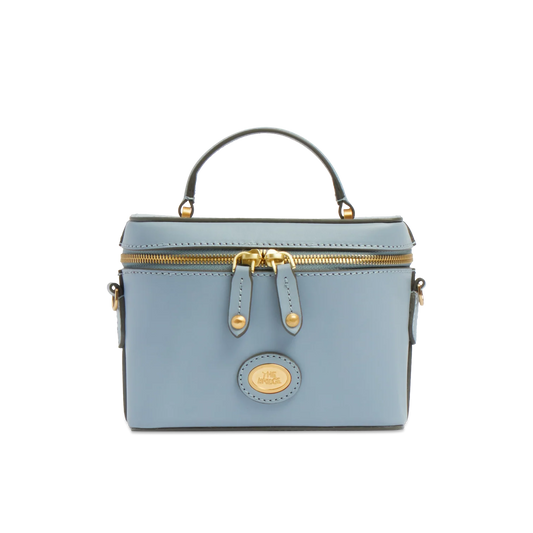 Pelletteria donna, Accessori in pelle donna, Prodotti in pelle donna, Pelletteria di lusso donna, Pelle donna eleganza, Pelle donna alta qualità, Accessori donna in pelle, Borse pelle donna, Portafogli pelle donna, Zaini pelle donna, Portachiavi in pelle donna, Porta carte di credito donna, Borse tracolla pelle donna, Valigie pelle donna, Pelletteria donna elegante, Pelletteria donna casual, Borse pelle donna da lavoro, Borse pelle donna da viaggio, Pelletteria donna per occasioni speciali, Accessori pelle 
