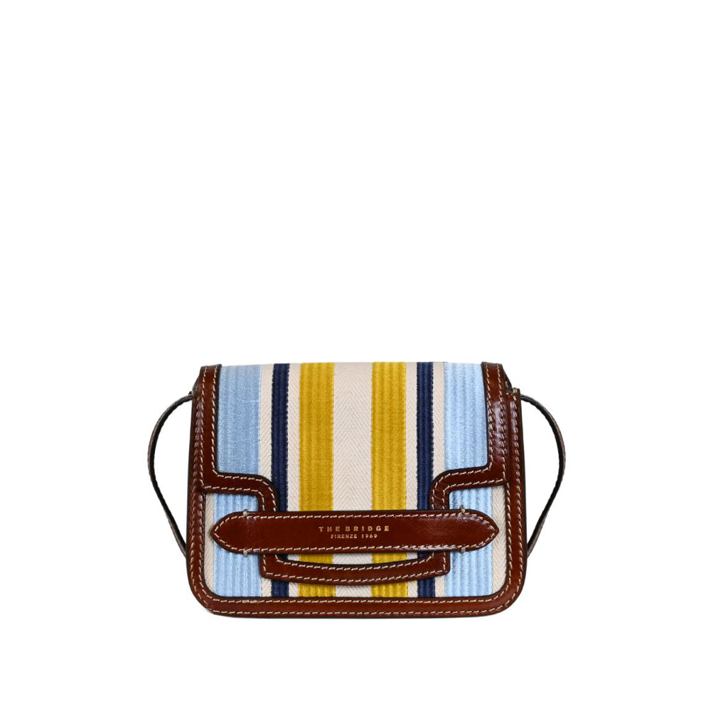 the bridge, tracolla lucrezia, borsa a tracolla, Pelletteria donna the bridge, Accessori in pelle donna, Prodotti in pelle donna, Pelletteria di lusso donna, Pelle donna eleganza, Pelle donna alta qualità, Accessori donna in pelle, Borse pelle donna, Pelletteria donna elegante, Pelletteria donna casual, Borse pelle donna da lavoro, Borse pelle donna da viaggio, Pelletteria donna per occasioni speciali, Accessori pelle donna per regalo, Pelle di alta qualità donna, Pelle morbida donna, Pelle italiana donna, 