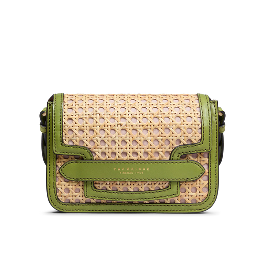 the bridge, borsa a tracolla lucrezia, tracolla donna, Pelletteria donna the bridge, Accessori in pelle donna, Prodotti in pelle donna, Pelletteria di lusso donna, Pelle donna eleganza, Pelle donna alta qualità, Accessori donna in pelle, Borse pelle donna, Borse tracolla pelle donna, Pelletteria donna elegante, Pelletteria donna casual, Borse pelle donna da lavoro, Borse pelle donna da viaggio, Pelletteria donna per occasioni speciali, Accessori pelle donna per regalo, Pelle di alta qualità donna, Pelle mor